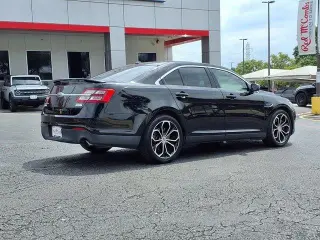 Ford Taurus 2017 AWD SHO 4dr Sedan