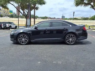 Ford Taurus 2017 AWD SHO 4dr Sedan