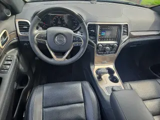 Jeep Grand Cherokee 2015 4x4 Overland 4dr SUV