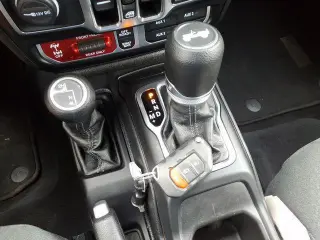 Jeep Wrangler 2025 4x4 Rubicon 4dr SUV