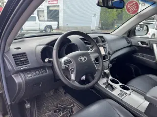 2013 Toyota Highlander SE AWD