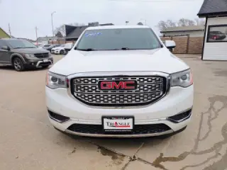 2017 GMC Acadia