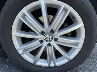 2016 Volkswagen Tiguan 4MOTION 4dr Auto R-Line