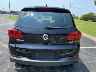 2016 Volkswagen Tiguan 4MOTION 4dr Auto R-Line