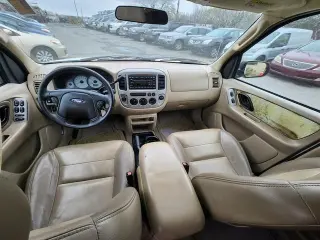 2004 Ford Escape 4dr 103" WB XLT 4WD