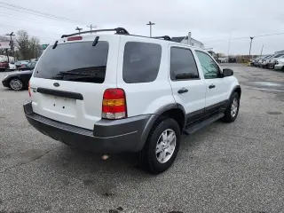2004 Ford Escape 4dr 103" WB XLT 4WD