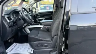 2019 Nissan Titan XD SL Crew Cab 4WD