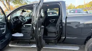 2019 Nissan Titan XD SL Crew Cab 4WD