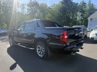 2013 Chevrolet Avalanche Black Diamond LTZ