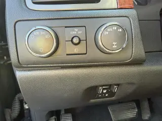 2013 Chevrolet Avalanche Black Diamond LTZ