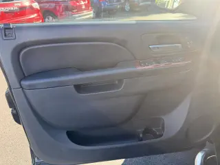 2013 Chevrolet Avalanche Black Diamond LTZ