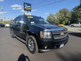 2013 Chevrolet Avalanche Black Diamond LTZ