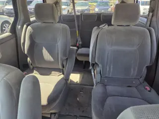 2005 Toyota Sienna CE 7 PASSENGER