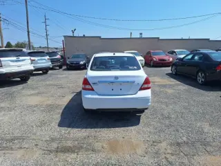2007 Nissan Versa 1.8 S
