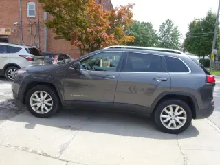 2014 Jeep Cherokee 4WD 4dr Limited