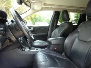 2014 Jeep Cherokee 4WD 4dr Limited