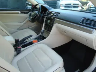 2018 Volkswagen Passat SE