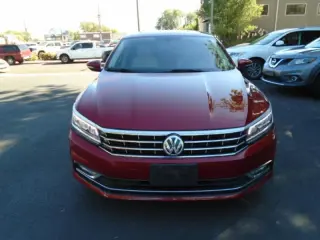 2018 Volkswagen Passat SE