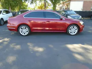 2018 Volkswagen Passat SE