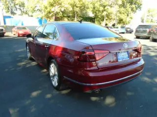 2018 Volkswagen Passat SE
