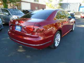 2018 Volkswagen Passat SE