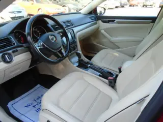 2018 Volkswagen Passat SE