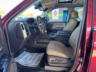 2017 GMC Sierra 1500 4WD Crew Cab 143.5" Denali