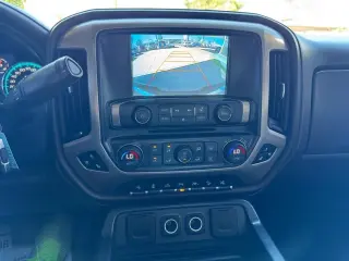 2017 GMC Sierra 1500 4WD Crew Cab 143.5" Denali