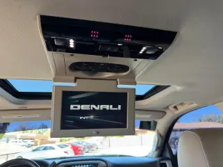 2017 GMC Sierra 1500 4WD Crew Cab 143.5" Denali