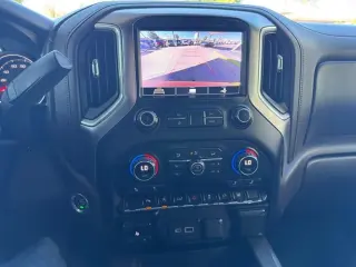 2020 Chevrolet Silverado 1500 2WD Crew Cab 147" RST