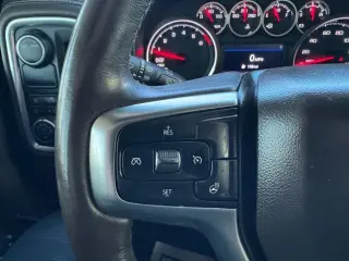 2020 Chevrolet Silverado 1500 2WD Crew Cab 147" RST