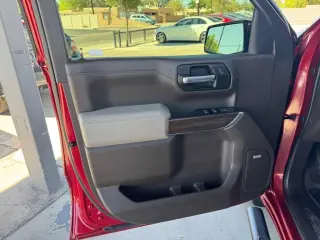 2020 Chevrolet Silverado 1500 2WD Crew Cab 147" RST