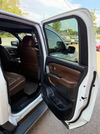 2021 Nissan Titan