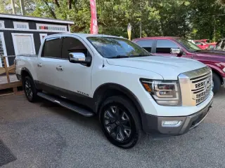 2021 Nissan Titan