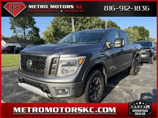 2017 Nissan Titan 4x4 Crew Cab PRO-4X