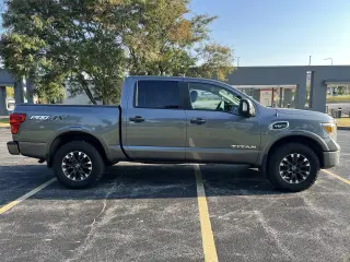 2017 Nissan Titan 4x4 Crew Cab PRO-4X