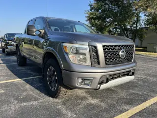 2017 Nissan Titan 4x4 Crew Cab PRO-4X
