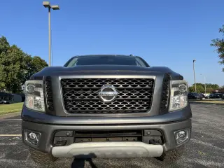 2017 Nissan Titan 4x4 Crew Cab PRO-4X