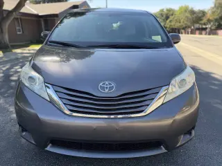2015 Toyota Sienna
