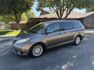 2015 Toyota Sienna