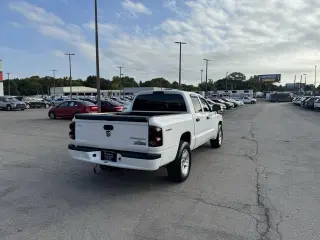 2010 Dodge Dakota 4WD Crew Cab Bighorn/Lonestar