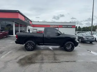 2015 RAM 1500 4WD Reg Cab 120.5" Express
