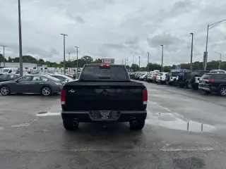 2015 RAM 1500 4WD Reg Cab 120.5" Express