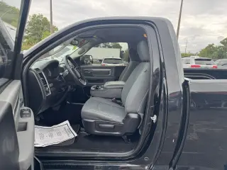 2015 RAM 1500 4WD Reg Cab 120.5" Express