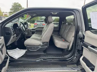 2018 Ford F-150 4WD SuperCab 133" XLT