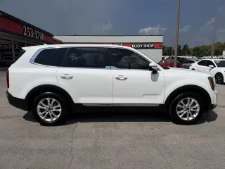 2020 Kia Telluride LX
