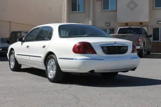 2002 Lincoln Continental