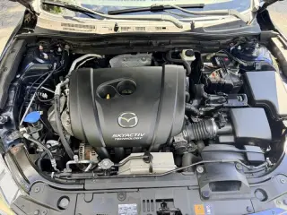2017 Mazda MAZDA3 s Grand Touring AT 5-Door