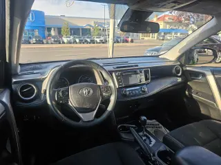 2017 Toyota RAV4 XLE AWD