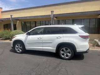 Toyota Highlander 2016